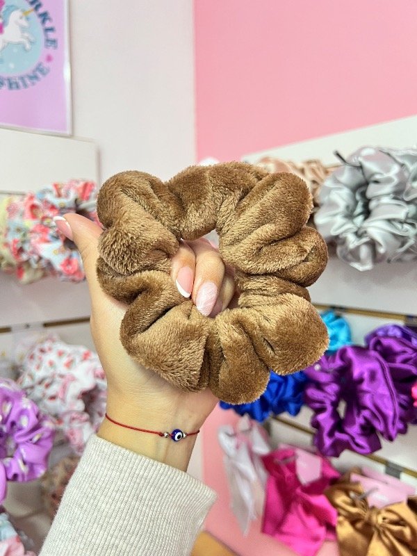 Producto - SCRUNCHIE POLAR SOFT CAMEL
