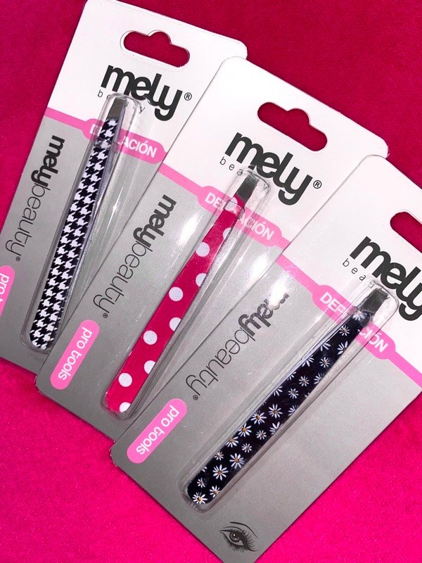 Producto - Pinza de depilar Mely