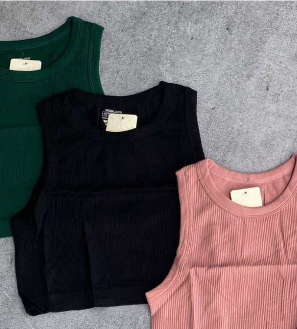 Producto - Musculosa VICBLACK