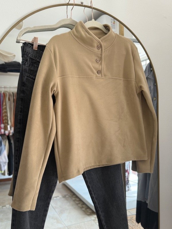Producto - Buzo botón (beige )