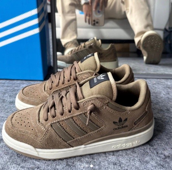 Producto - Forum Marrón/Base Marrón