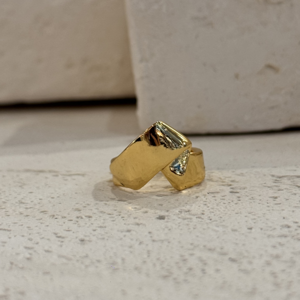 Producto - Anillo triangulo AD