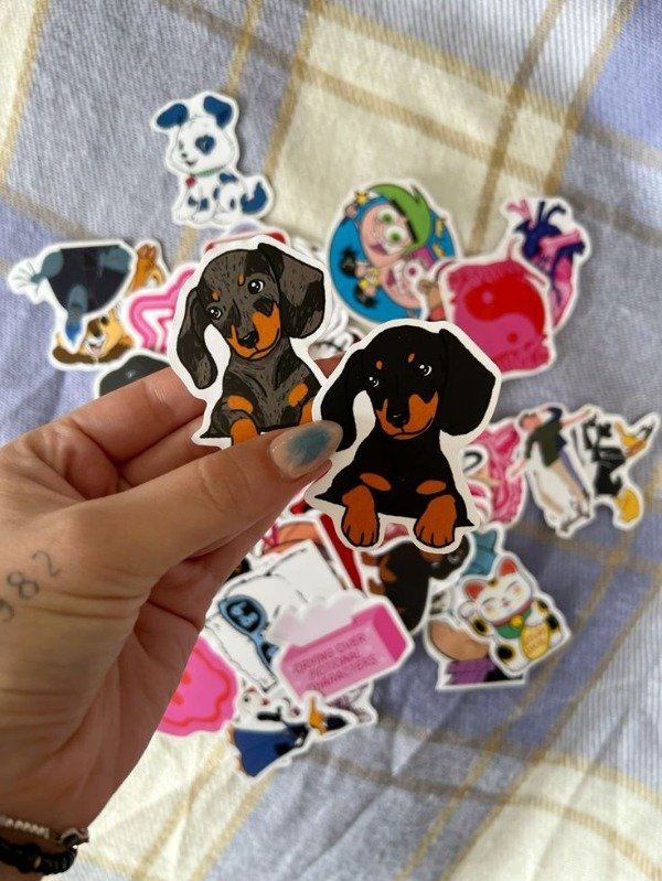 Producto - 100 STIKERS RECISTENTES AL AGUA A ELECCION DEL CLIENTE