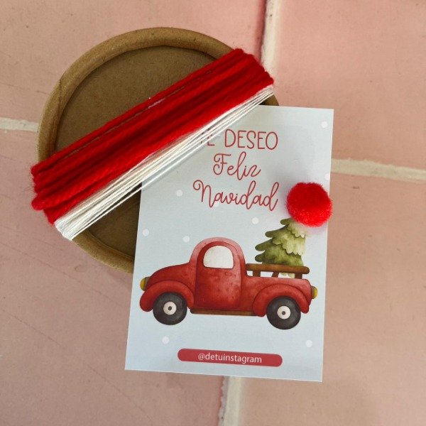 Producto - Tarjeta Auto pompón