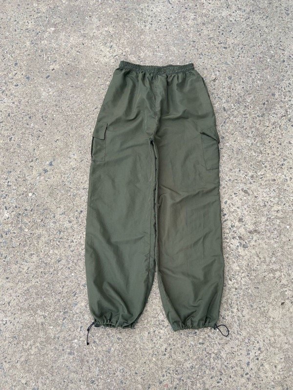Producto - Pantalon Parachute 36 a 38/40 aprox