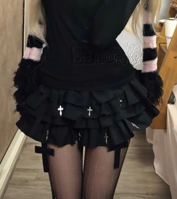 Producto - Pollera cruces dark