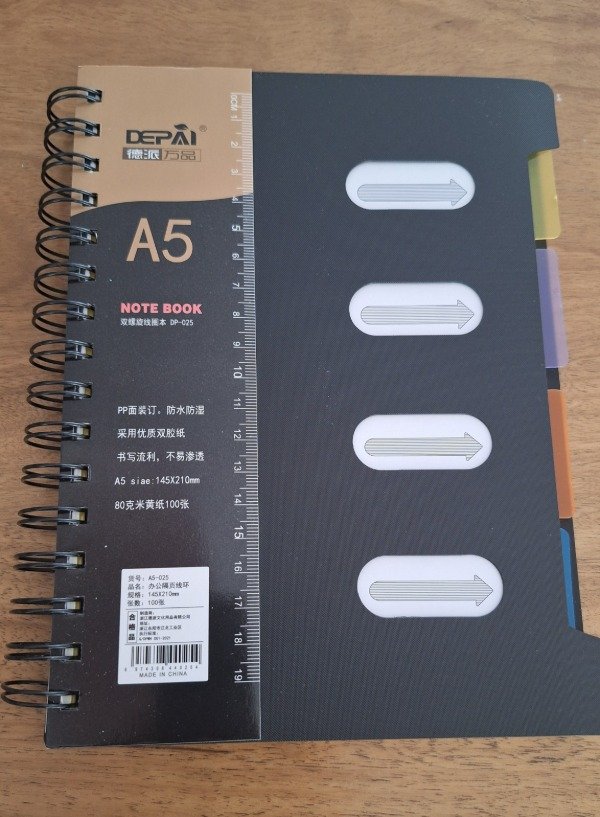 Producto - Cuaderno A5 con separadores