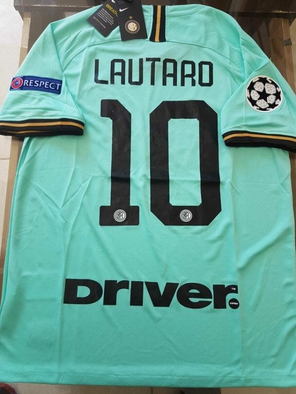 Producto - Camiseta Inter de Milán Retro Alternativa 2020 Lautaro Martinez IMPORTADA