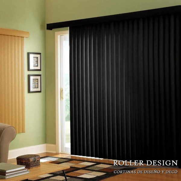 Producto - Cortina blackout de bandas verticales (Negra)
