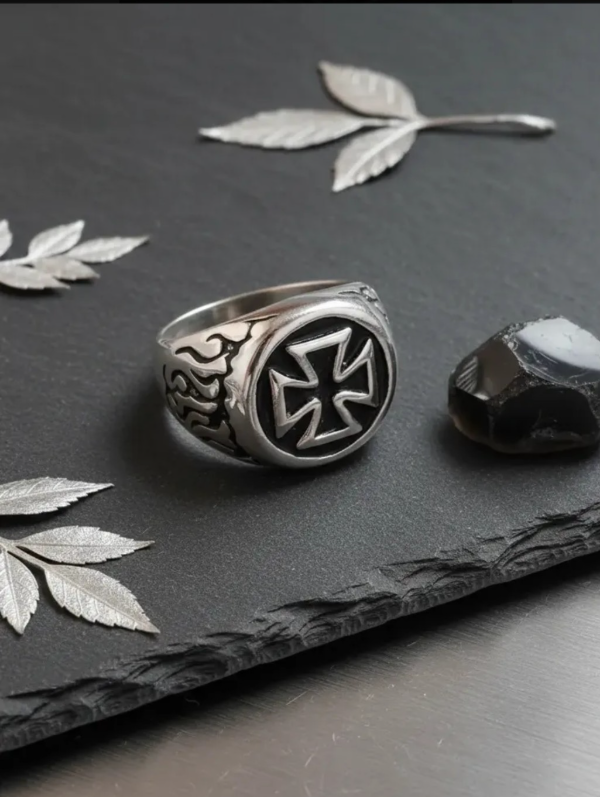 Producto - Anillo cruz  talle 19 y 20