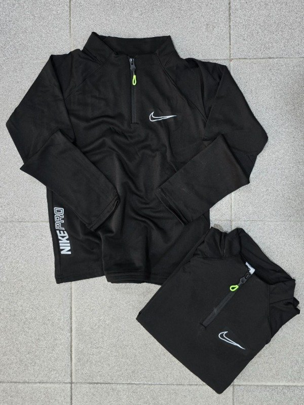 Producto - Buzo Térmico Medio Cierre Nike Tela Lycra Niño