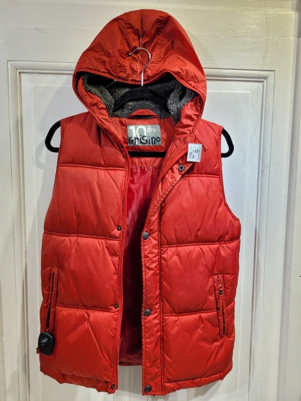 Producto - Chaleco GRISINO puffer colorado Talle 10 años - PRECIO: 58X