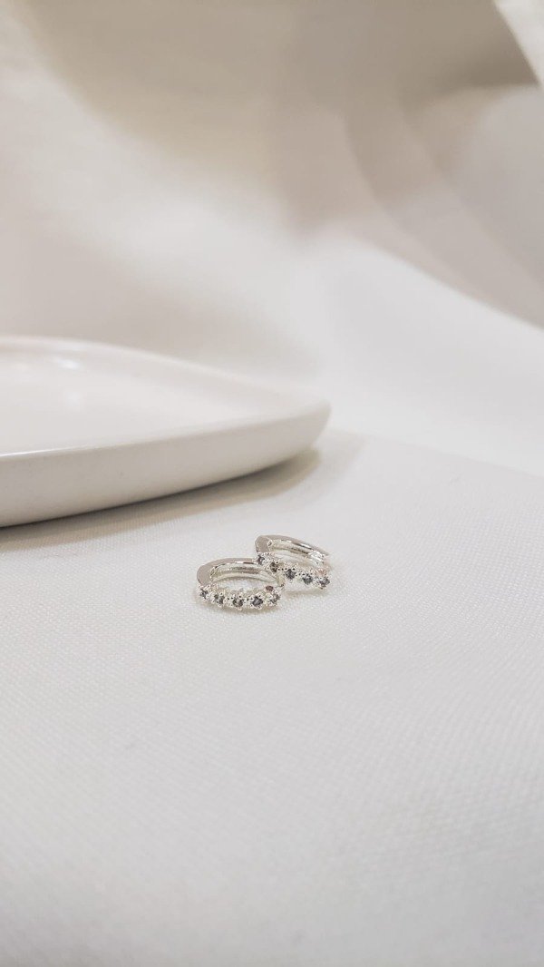 Producto - Argollas con florcita strass