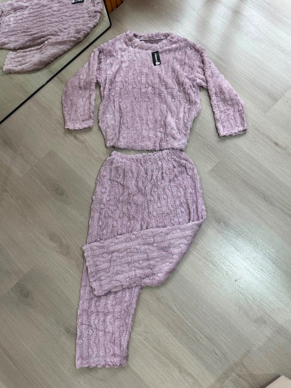 Producto - PIJAMA POLAR COMPLETO TRENZADO- T.U (38 al 42/44)