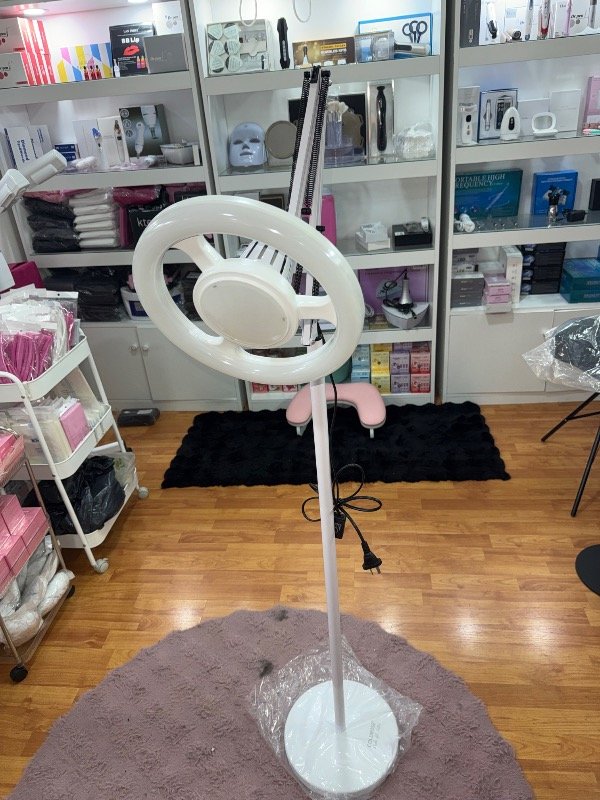 Producto - Lámpara Articulada de Pie