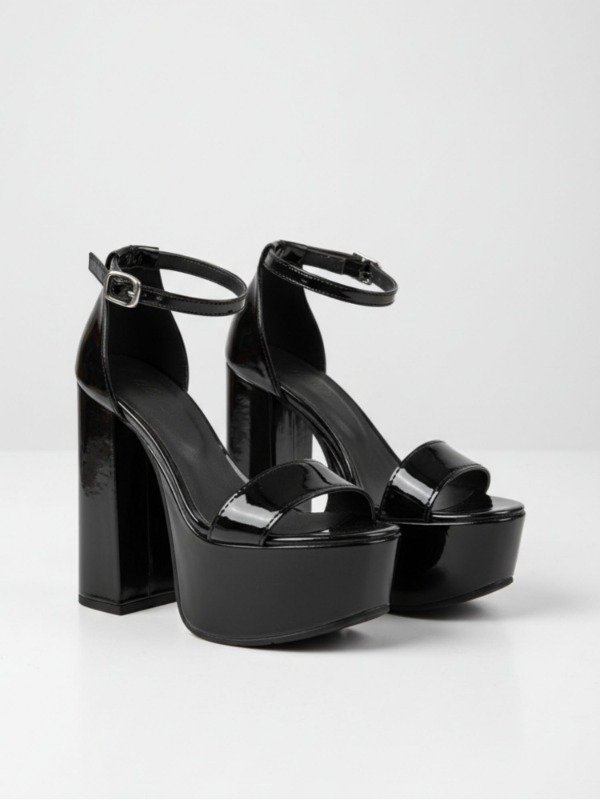 Producto - BRIANA (Negro Charol)