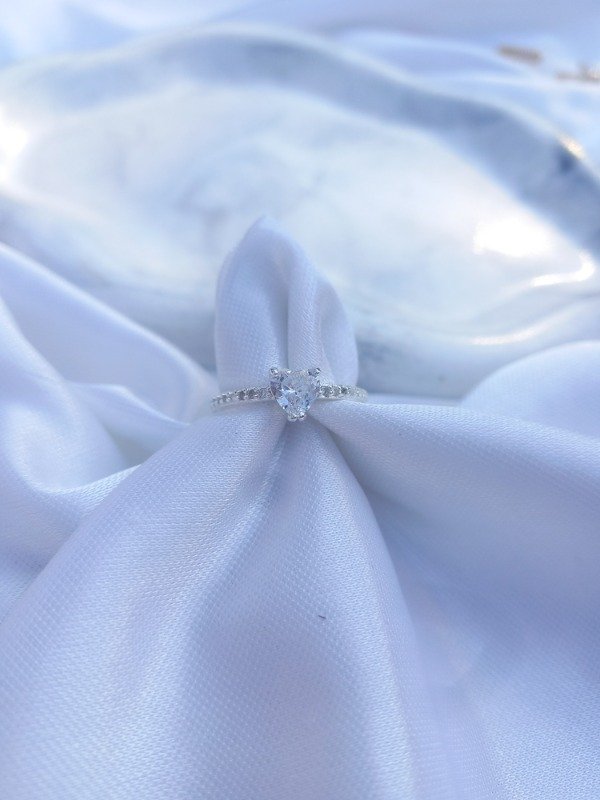 Producto - anillo romance white
