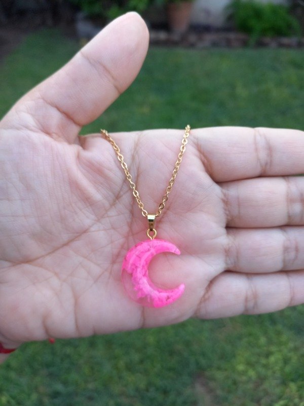 Producto - Collar Cielo de Luna (Fucsia)