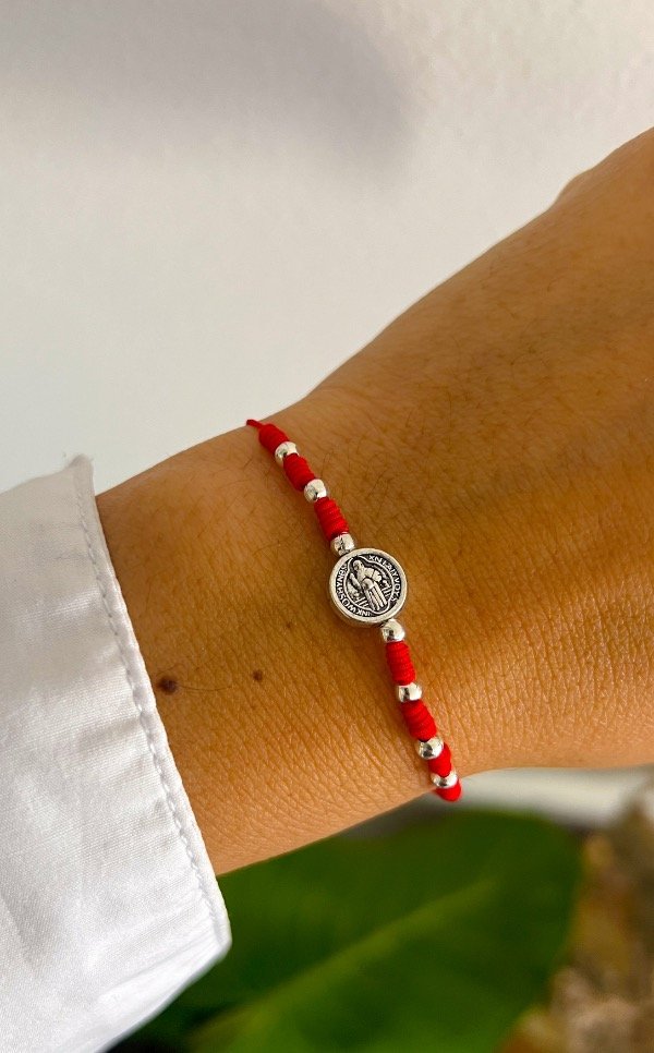 Producto - Pulsera san Benito (A. Blanco )