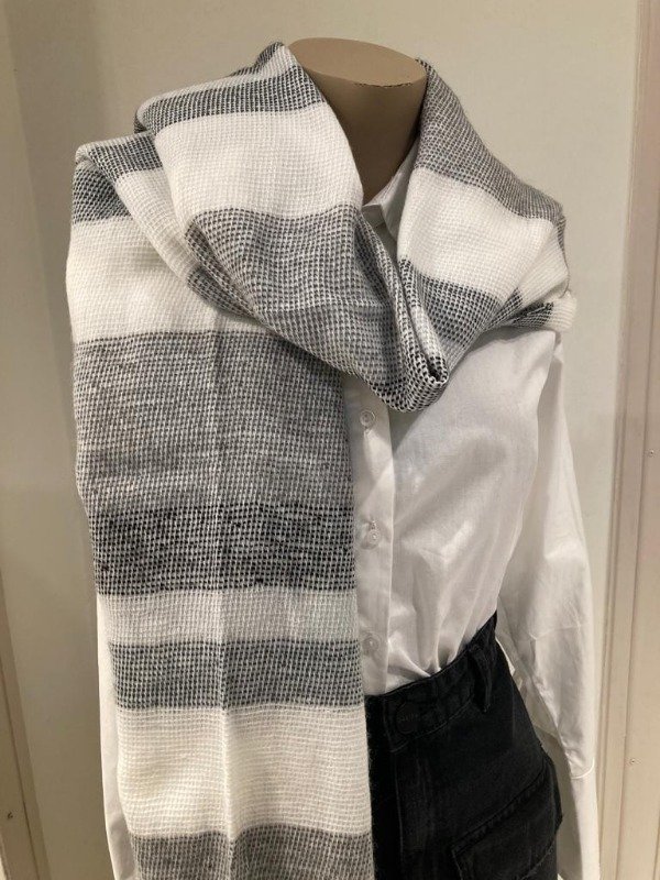 Producto - MANTON RAYADO