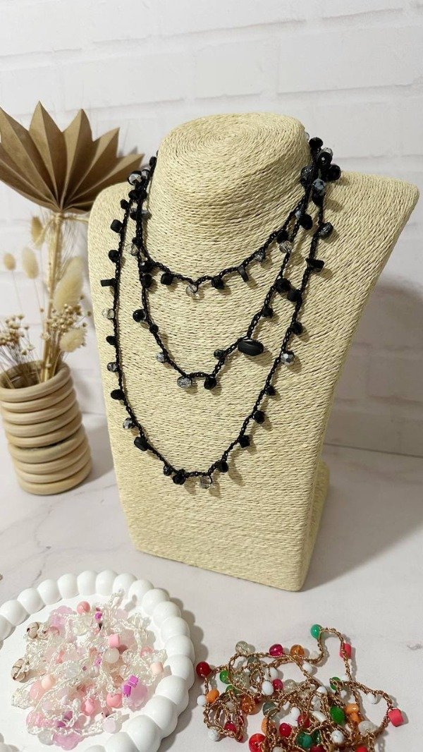 Producto - COLLAR MIL VUELTAS CON CIERRE negro