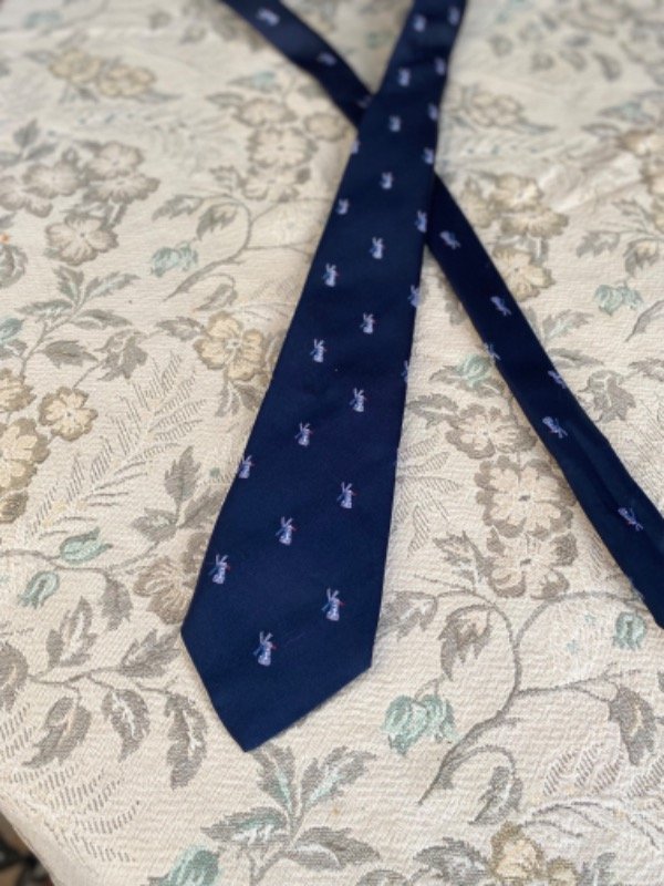 Producto - Corbata faro