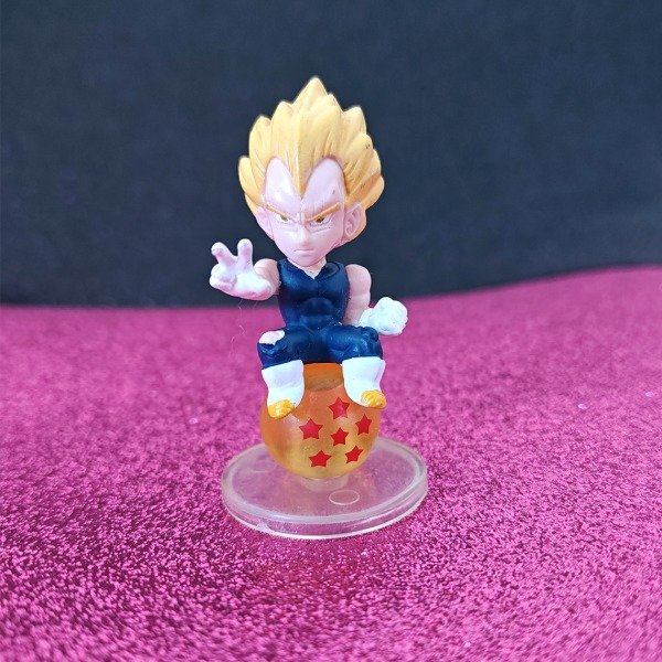 Producto - Figura Chibi Vegeta Dragon Ball Z + Carta Holográfica