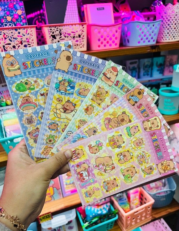 Producto - Stickers holograficos capibara