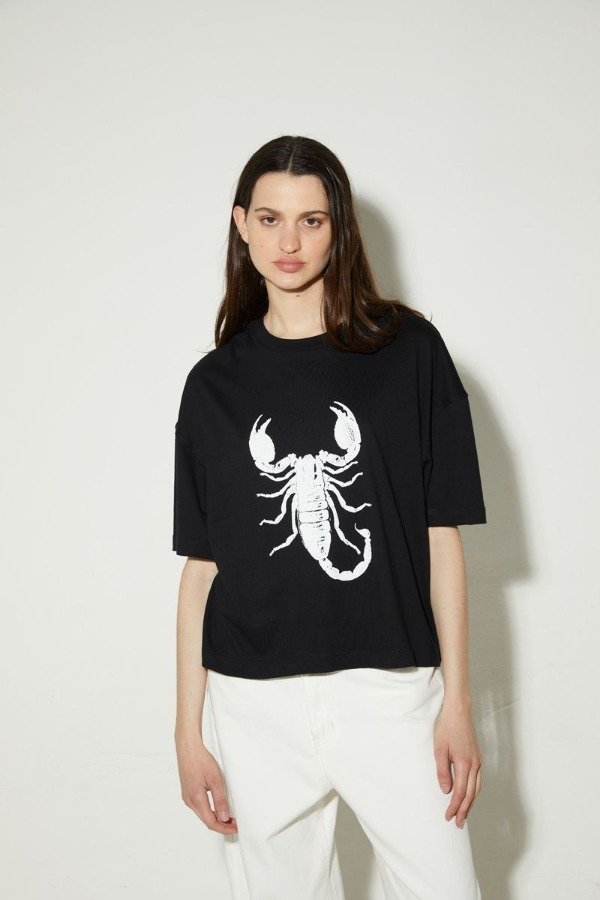 Producto - REMERA SCORPION