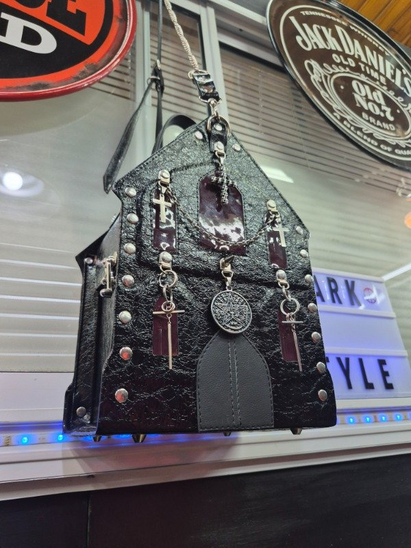 Producto - Castle Gothic 2 2026 - 4