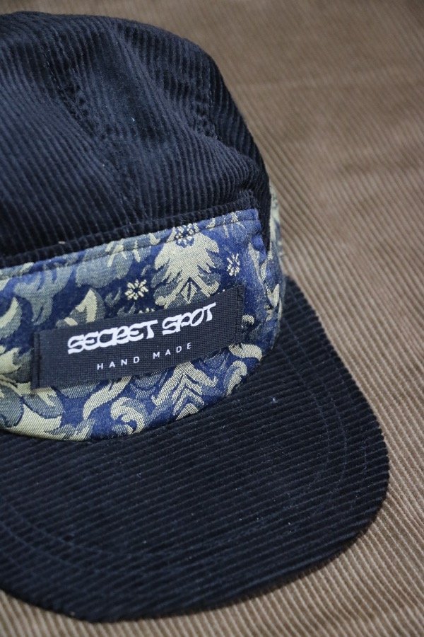 Producto - Gorra corderoy y flores