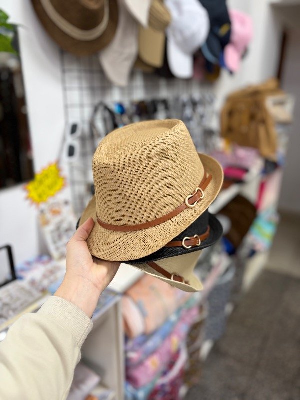 Producto - Sombrero ovalado con detalle cuerina - 0