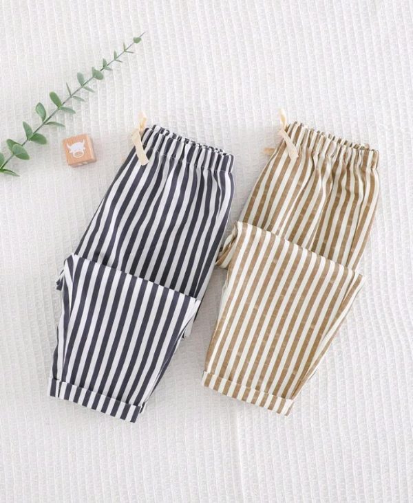 Producto - Pantalón rayado