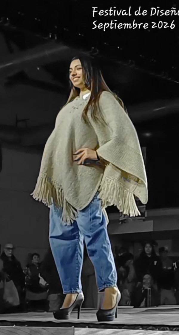 Producto - PONCHO de LANA al bies - 8