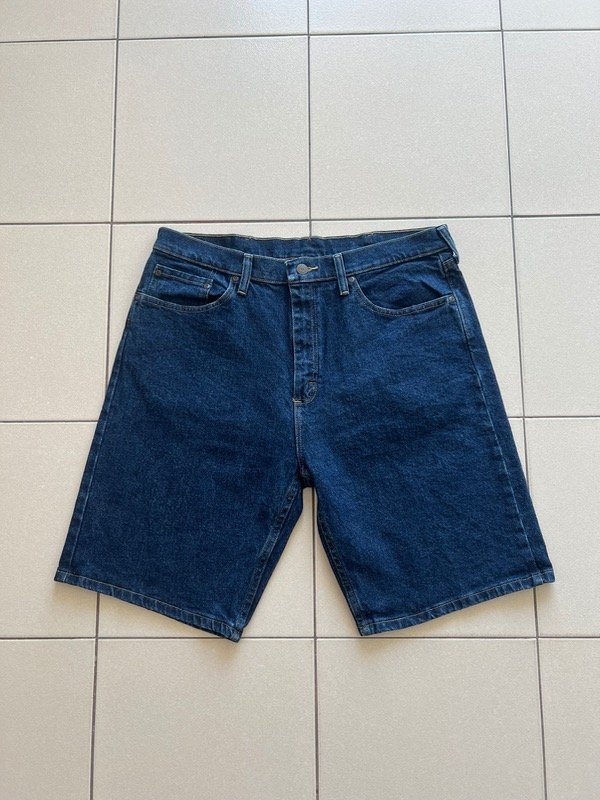 Producto - Bermuda Wrangler Azul T34