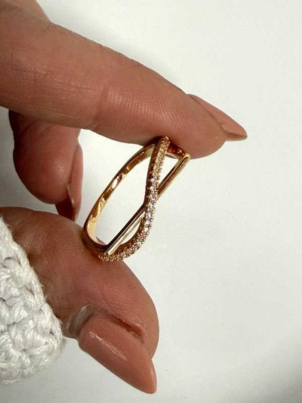 Producto - ND102 Anillo ondulado con micropave