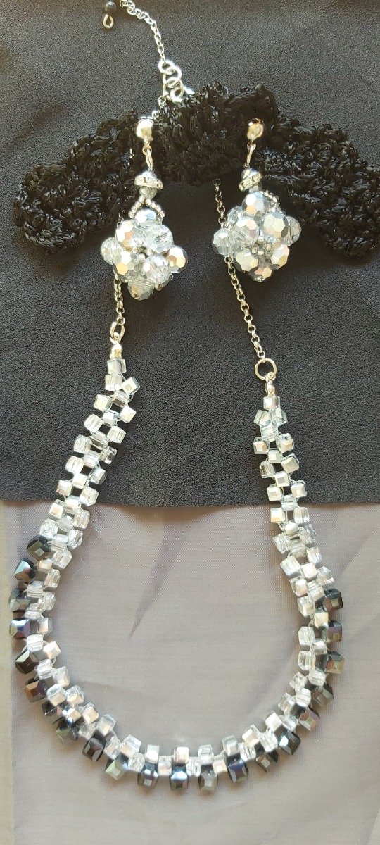 Producto - Collar Cubico Plata y Negro - 4
