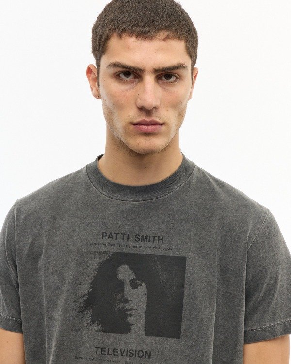 Producto - Remera Patti Smith Negrido Ay Not Dead - 1