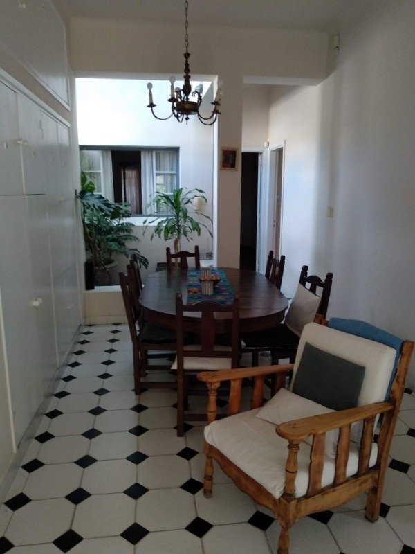 Producto - CASA UBICADA SOBRE CALLE BROWN AL 100