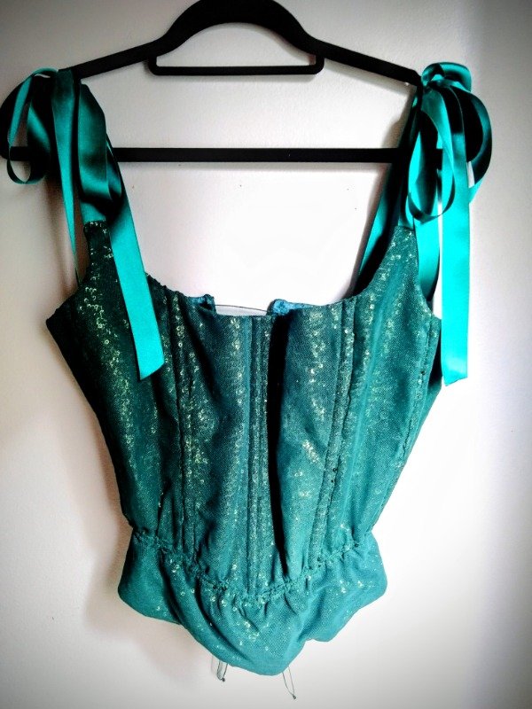 Producto - Corset Reversible de tul de lentejuelas y saten color esmeralda.Talle M (42/44)