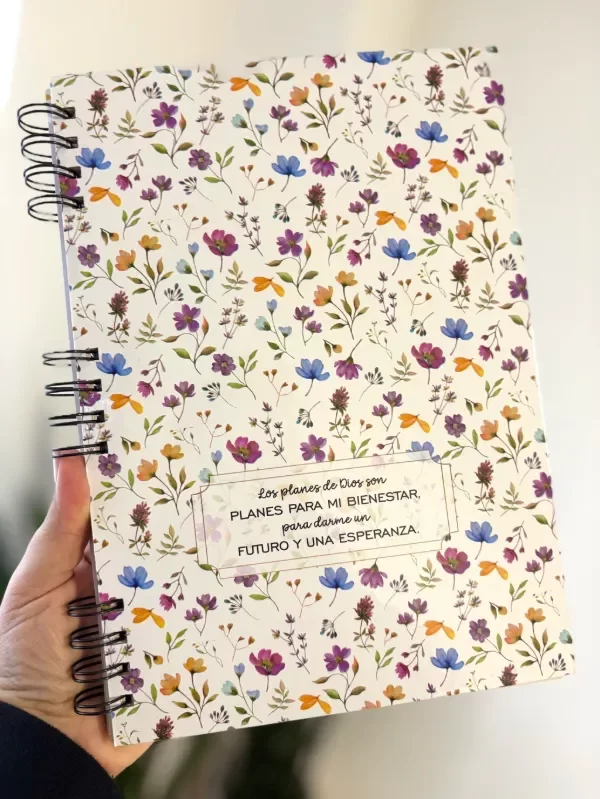 Producto - Cuaderno A4 Tapa Dura