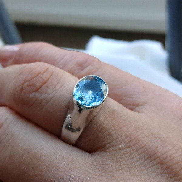 Producto - Anillo Plata 925 con topacio azul oval - Talle 15
