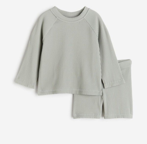 Producto - HyM. Set remera manga larga y zunga morley con protección UV50+