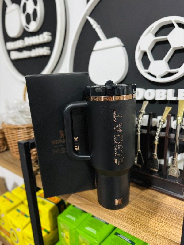Producto - VASO STANLEY GOAT MESSI BLACK 1.18 LT