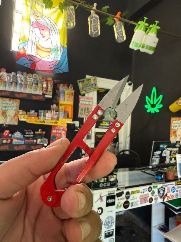 Producto - TIJERA TIPO CORTA HILO - CORTE FINO MANICURA Y PODAS