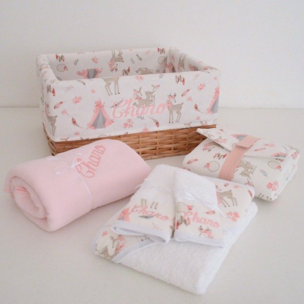 Producto - Ajuar "Bienvenida" todo bordado