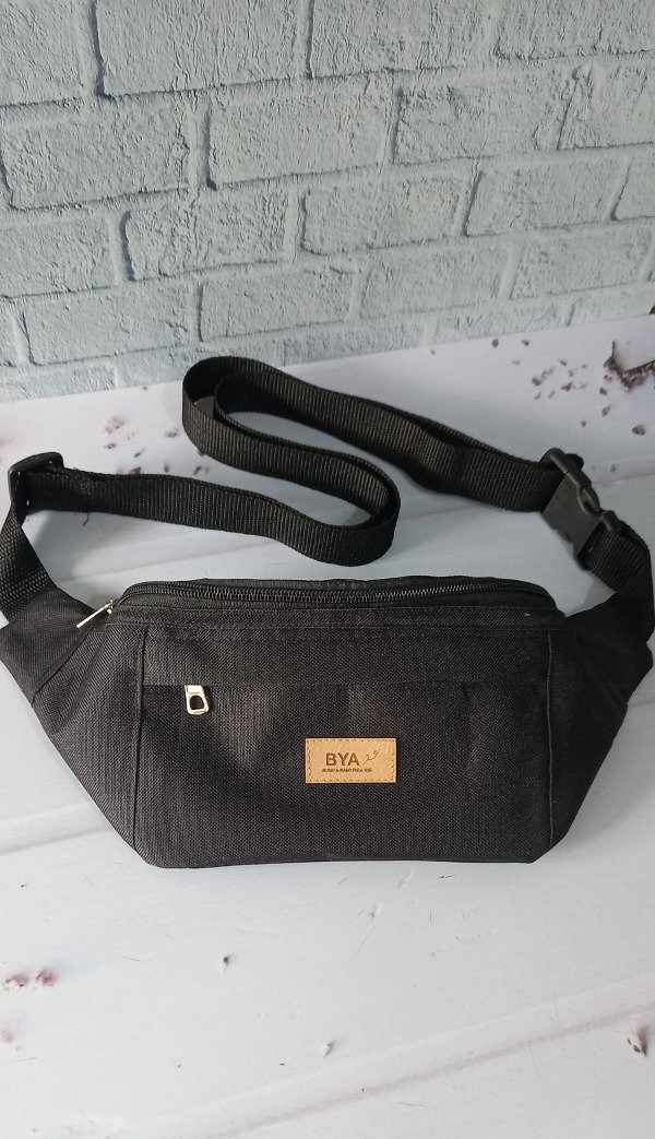 Producto - Riñonera Unisex Negra