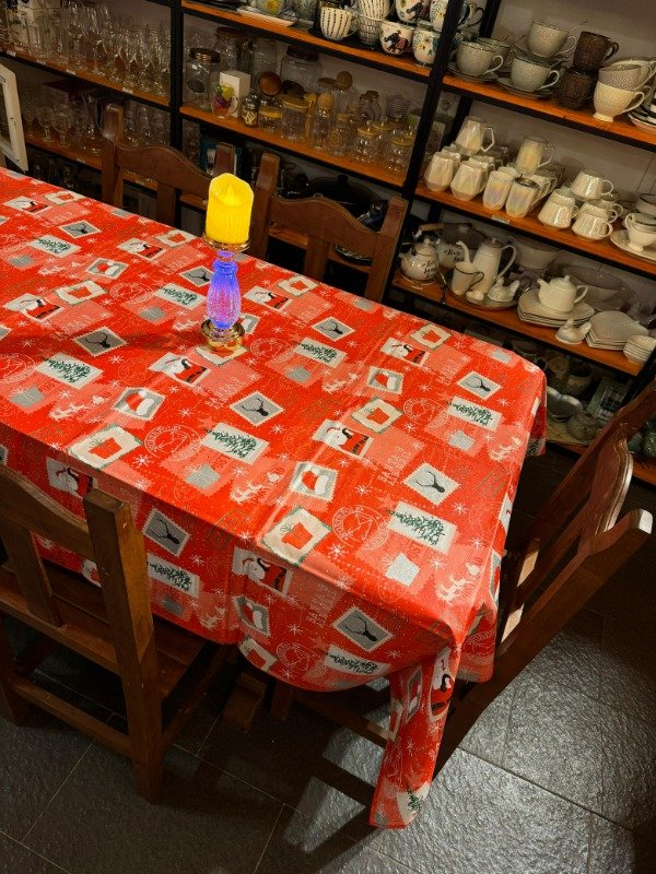 Producto - Mantel Postales Rectangular 2,20mts  Ecocuero (Efectivo: 17.520)