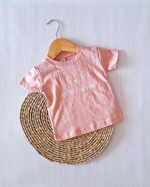 Producto - Remera Jersey 24/1 "Little Lamb" Rosa Viejo