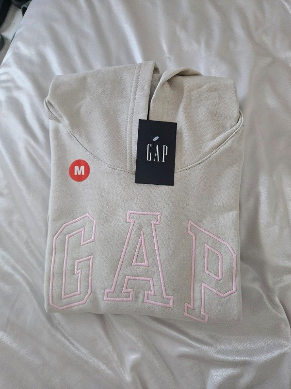 Producto - BUZO ESTILO GAP CALIDAD PREMIUM DE MUJER BEIGE CLARO